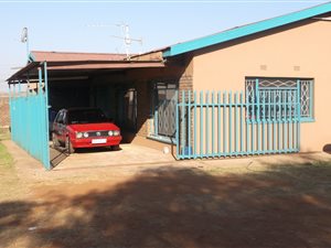 3 Bedroom House in Highbury