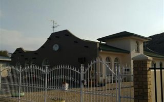 5 Bedroom House in De Aar