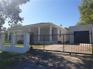 5 Bed House in Oatlands