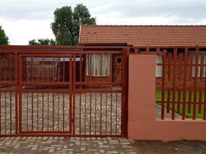 3 Bed House in Rustenburg North