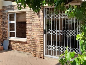 3 Bed Townhouse in Atlasville