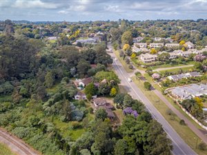 1.1 ha Land available in Hillcrest Central