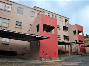 2 Bed Apartment in Winchester Hills