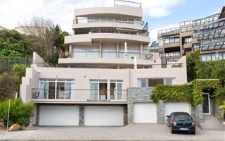 1 Bedroom Apartment in Camps Bay