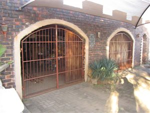 3 Bed House in Vanderbijlpark CE3