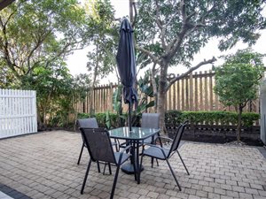 2 Bed Apartment in Manor Estates