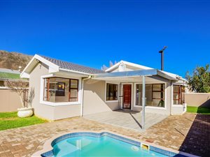 3 Bed House in Admirals Park