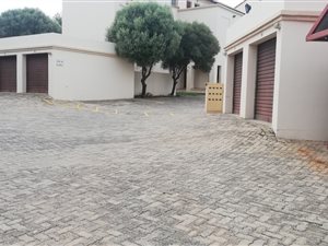 2 Bed Flat in Country View