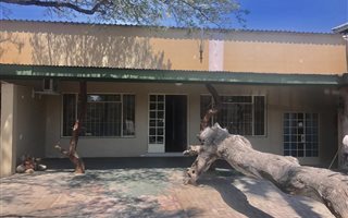2 Bedroom House in Hoedspruit