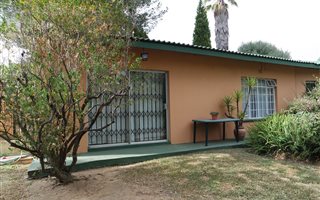 1 Bedroom Garden Cottage in Malanshof