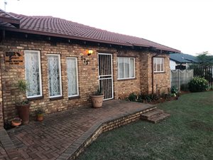 3 Bed House in Witpoortjie
