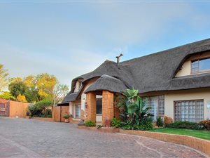 1000 m² Commercial space in Birch Acres