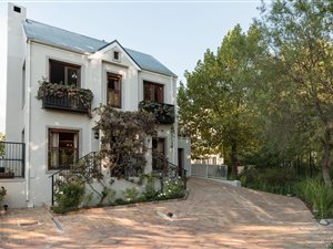 3 Bed House in Capolavoro Estate