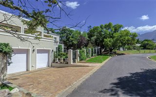 5 Bedroom House in Karindal
