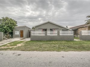 4 Bed House in Rowallan Park and surrounds