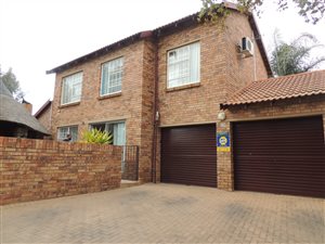 3 Bed Townhouse in Honeydew Ridge