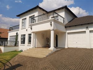 4 Bed House in Mooikloof Gardens
