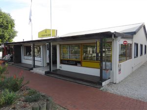 80 m² Commercial space in Knysna Central