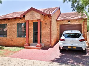 2 Bed Townhouse in Montana Park