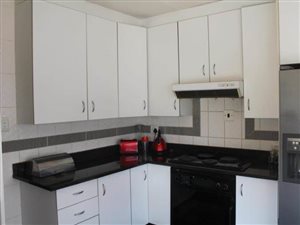 4 Bed House in Farrarmere
