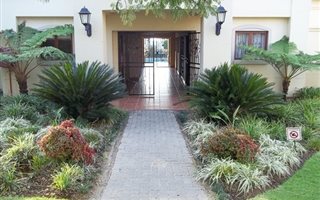 2 Bedroom Townhouse in Paulshof