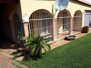 3 Bed House in Randlespark