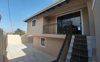 4 Bedroom Apartment in Bayview