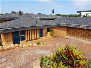 5 Bedroom House in Effingham