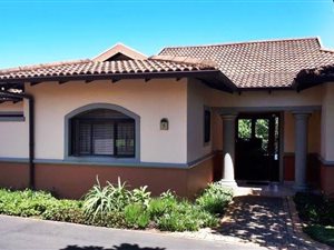 3 Bedroom Simplex in Le Domaine