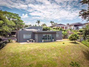 6 Bed House in Atholl Heights