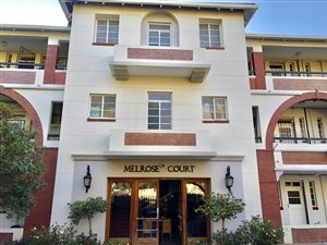 2 Bed Apartment in Melrose