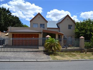 3 Bedroom House in Suider Paarl