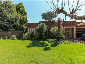 4 Bed House in Edelweiss