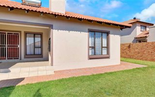 3 Bedroom House in Monavoni
