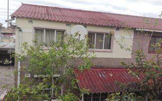 3 Bedroom House in Risecliff