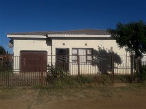 4 Bed House in Madadeni