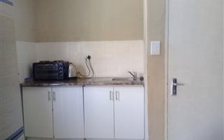 1 Bedroom Garden Cottage in Cosmo City