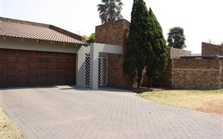 3 Bedroom House in Westwood