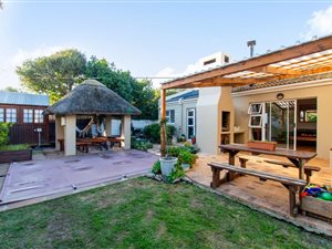 3 Bed House in Blouberg Sands