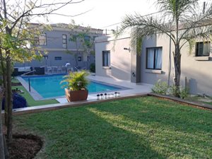 4 Bedroom Duplex in Savannah Hills