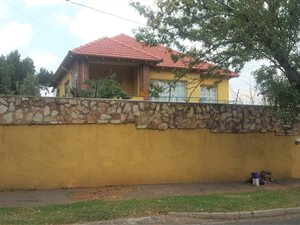 4 Bed House in Observatory