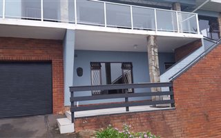 2 Bedroom Flat in Uvongo