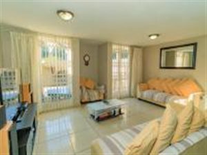 3 Bed Duplex in Oakdene