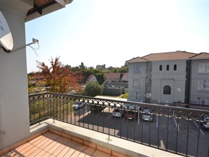 2 Bed Apartment in Bryanston
