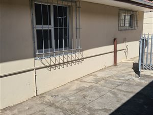 320 m² Office Space in Vincent
