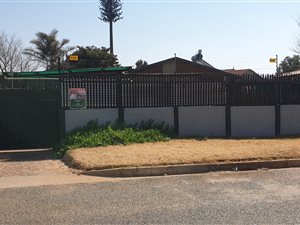 5 Bed House in Claremont