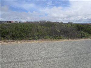 926 m² Land available in Gouritsmond