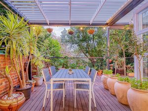 2 Bed Apartment in Benmore Gardens