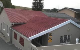 3 Bedroom Duplex in Forest Haven