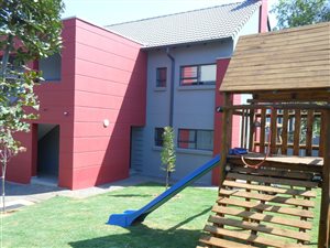 2 Bed Townhouse in Menlo Park